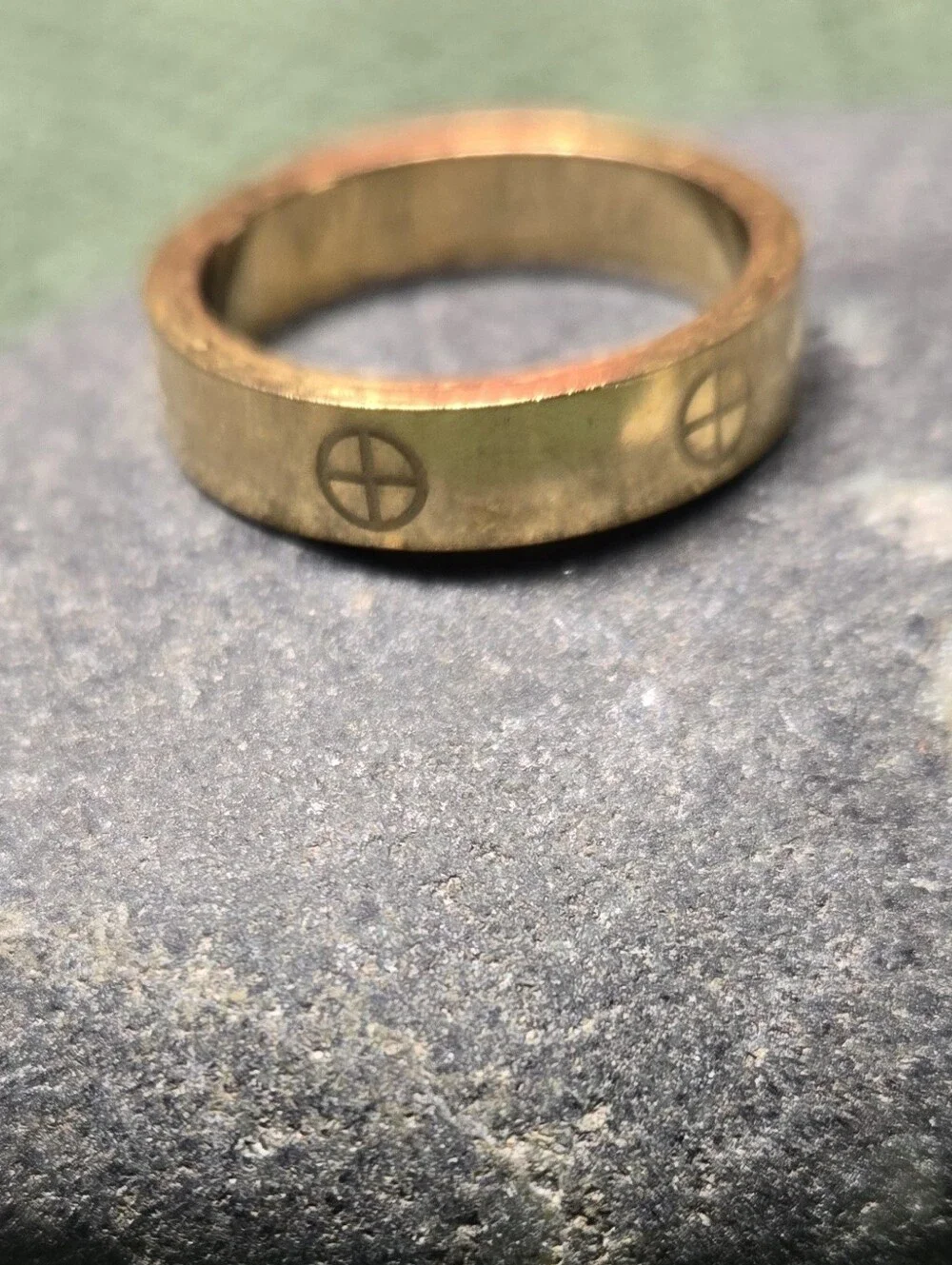 N/A gold tone
